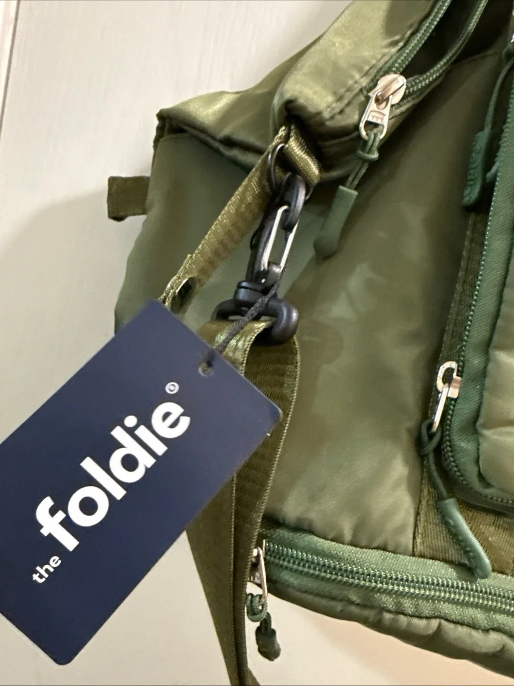 Foldie Olive Green Men’s Duffel Bag with Multiple Compartments